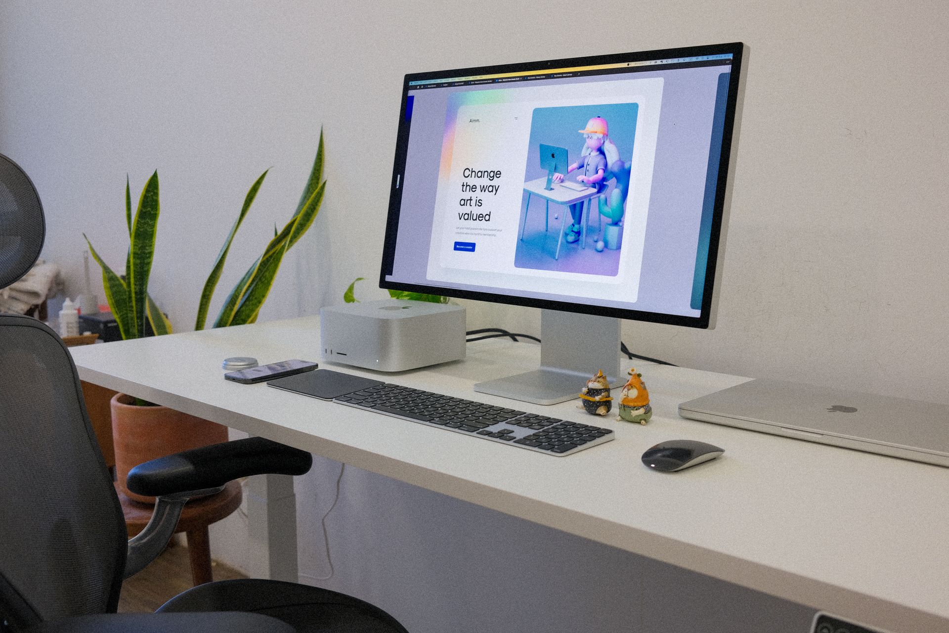 Bureau assis-debout : gadget ou véritable amélioration du confort de travail ?