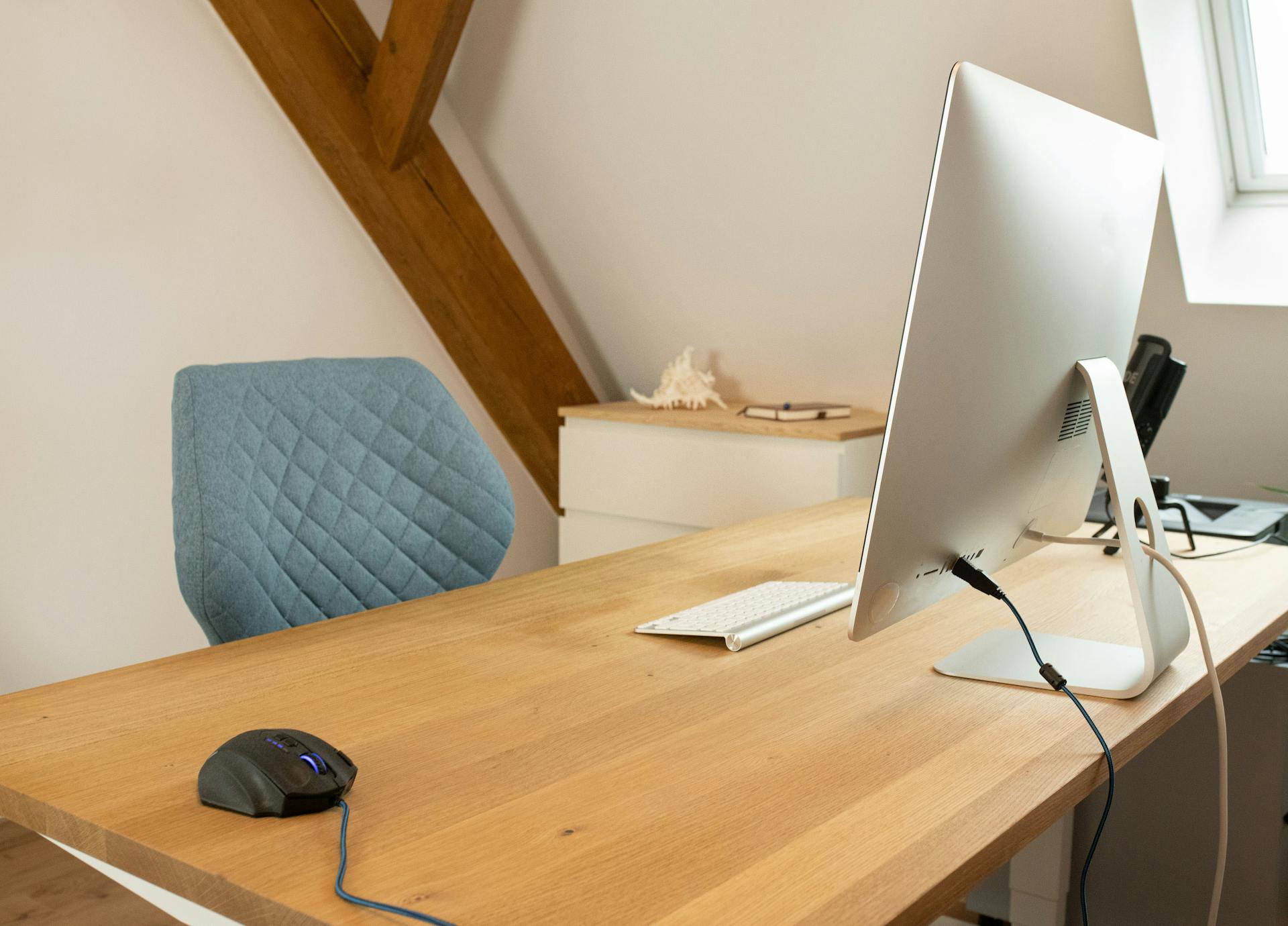 Desktronic : la marque de bureaux assis-debout qui monte en puissance