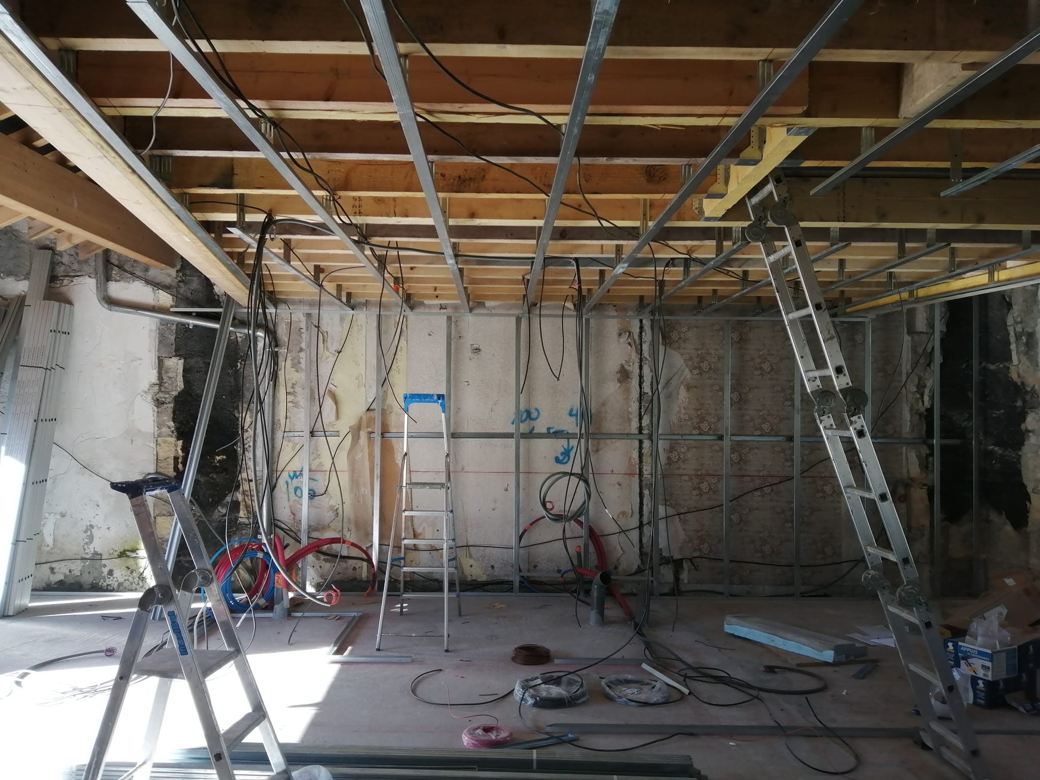 Chantier de r&eacute;novation lourde &mdash; coordination de tous les corps de m&eacute;tier
