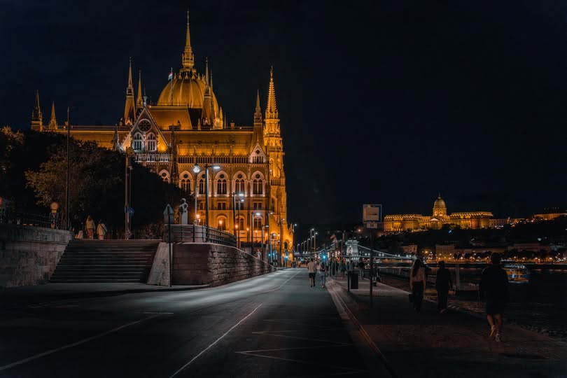 Week-end à Budapest : bons plans, incontournables et secrets d'un guide touristique local pour éviter les pièges à touristes
