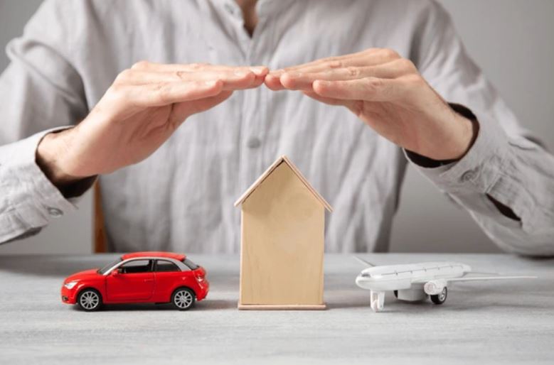 Voiture et maison : le duo à surveiller