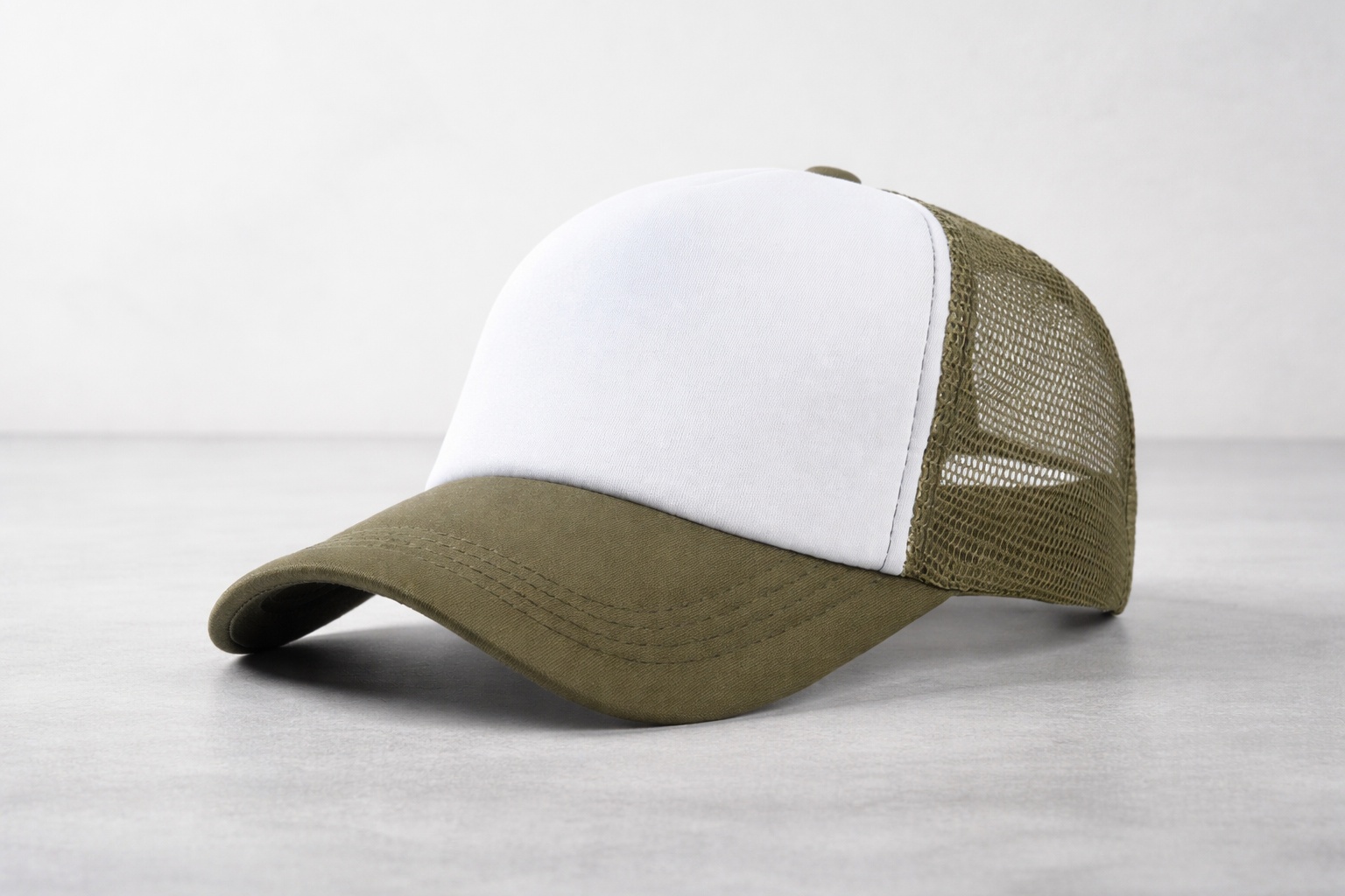 casquette trucker minimaliste