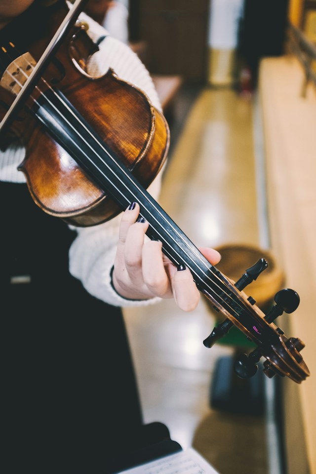 Commencer le violon à l’âge adulte : comment franchir le cap sans se décourager ?